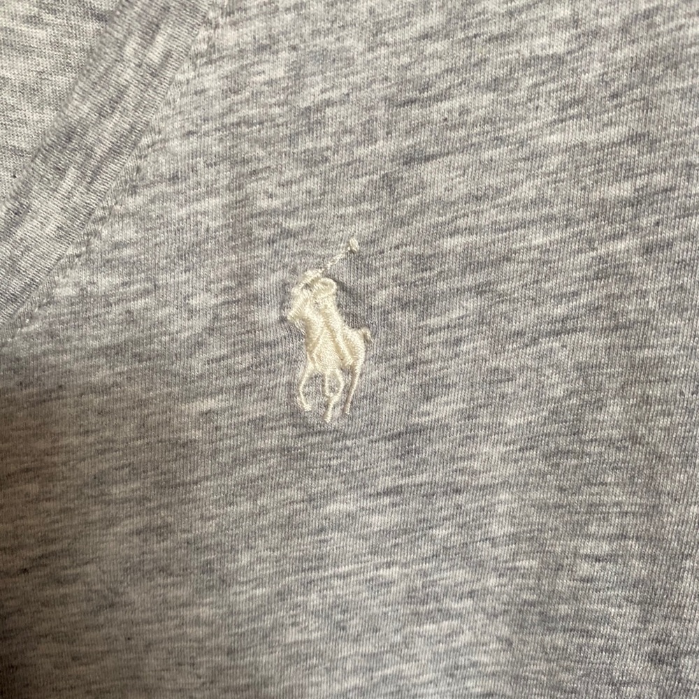 - Polo - Ralph Lauren - Gray V Neck Longsleeve -